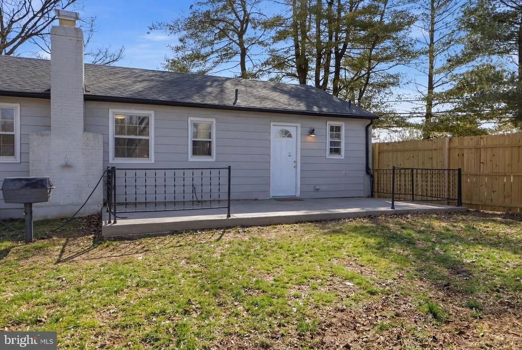 Photo of 1600 RAINBOW DRIVE