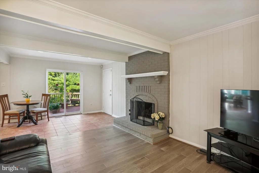 Photo of 927 POINTER RIDGE DRIVE