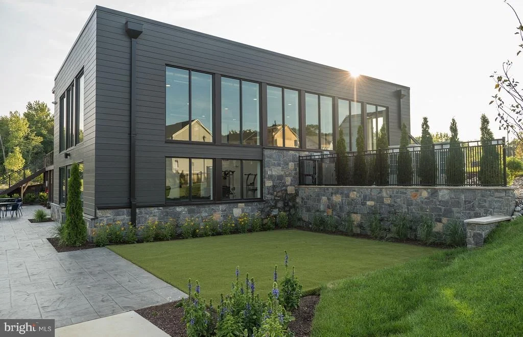 Photo of 722 SHELLBARK LANE