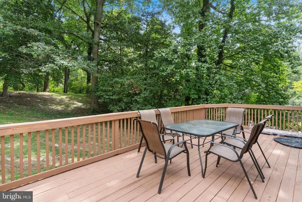 Photo of 11219 LAKEVIEW DRIVE