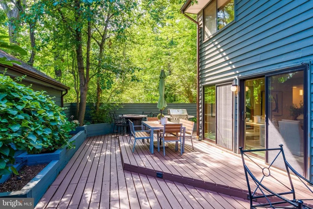 Photo of 1982 SOLARIDGE COURT