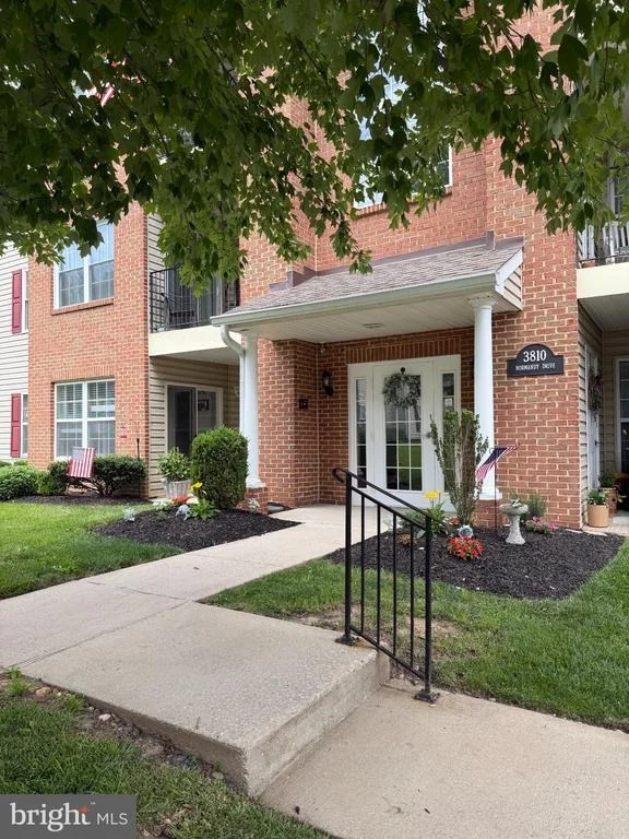 Photo of Unit 3D at 3810 NORMANDY DRIVE