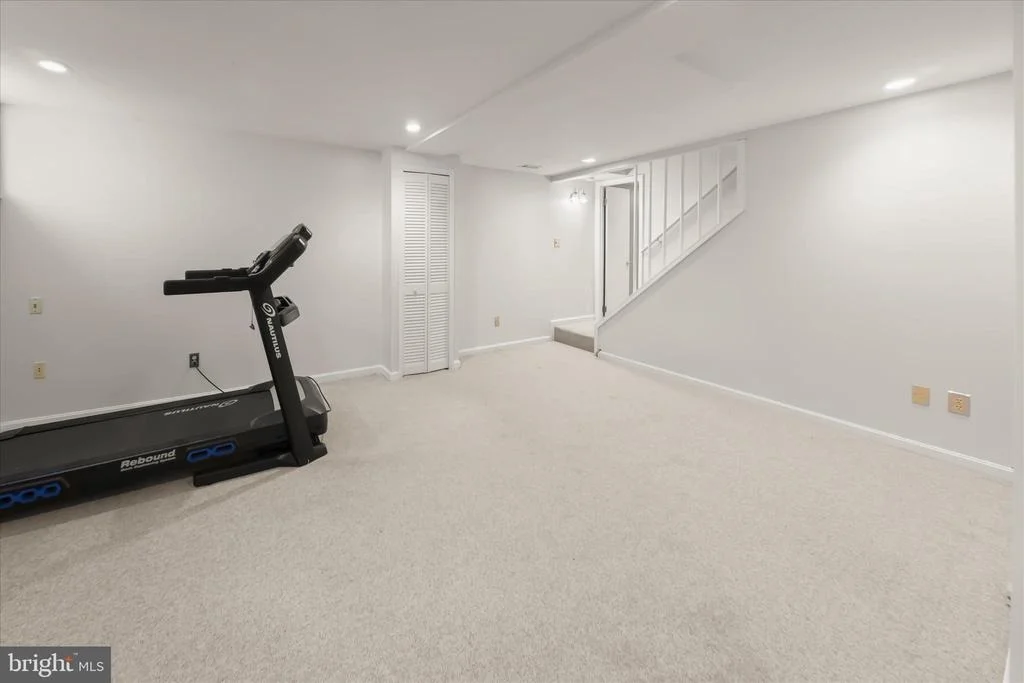 Photo of 15702 APPLETON COURT