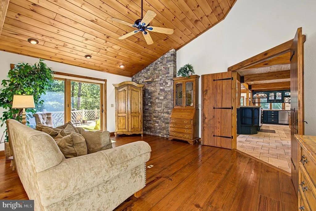 Photo of 2747 MARSH HILL ROAD