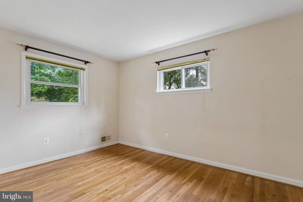 Photo of 1506 AINSLEY ROAD