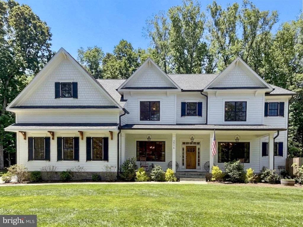 Photo of 2516 RAMBLING ROAD