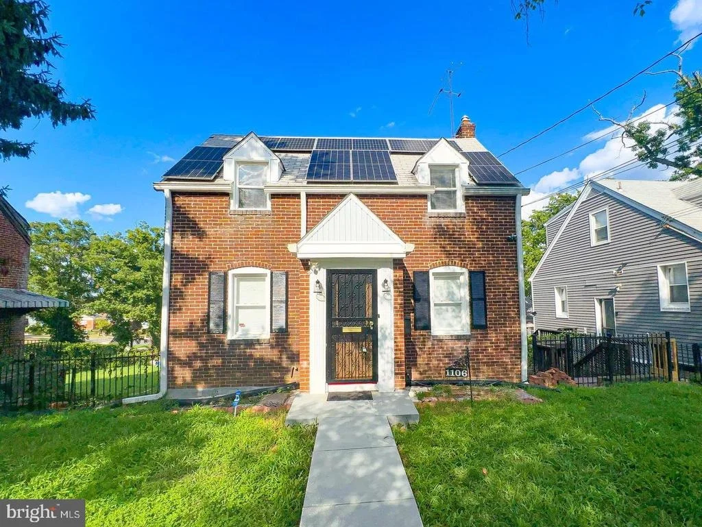 Photo of 1106 45TH PLACE SE