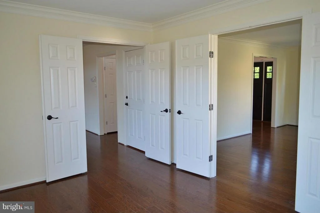 Photo of 6404 STREAM VALLEY WAY