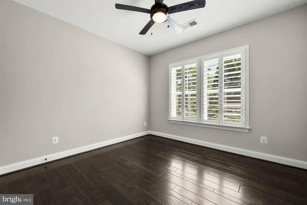 Photo of 8404 STONEWALL DRIVE