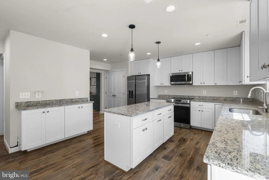 Photo of 556 SUNSET KNOLL ROAD