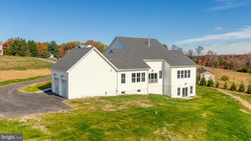 Photo of 2527A FOURLEAF DRIVE