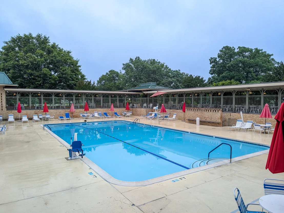 Photo of Unit 4110 at 15100 INTERLACHEN DRIVE