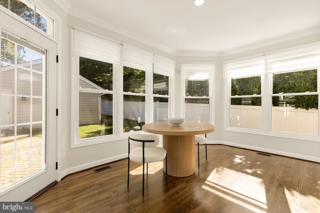 Photo of 1505 SPRING VALE AVENUE