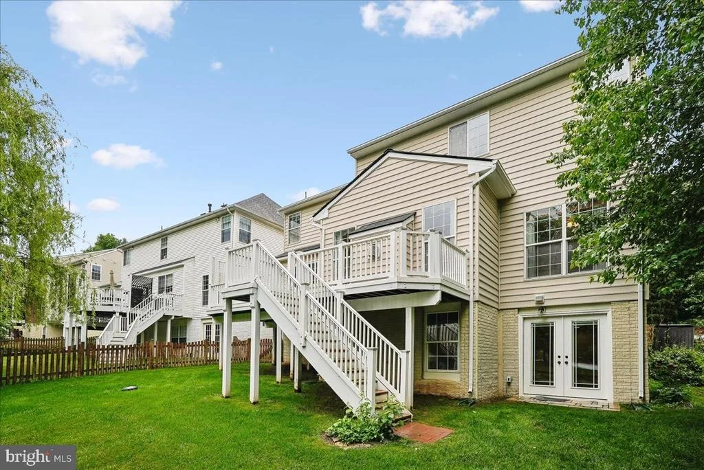 Photo of 320 N CONSTITUTION WAY
