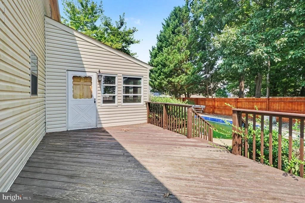 Photo of 737 FOX CHASE CIRCLE