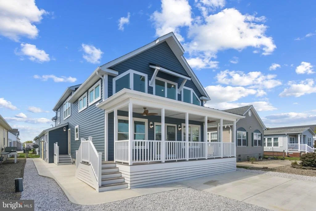 Photo of 179 BEACHCOMBER LANE