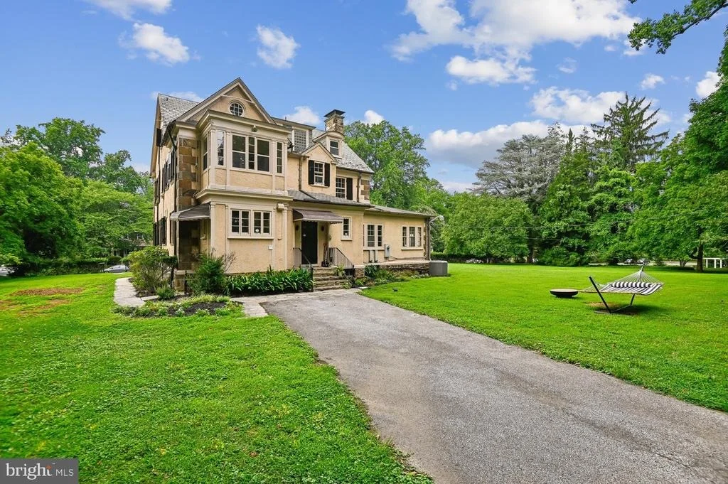 Photo of 2209 KEN OAK ROAD