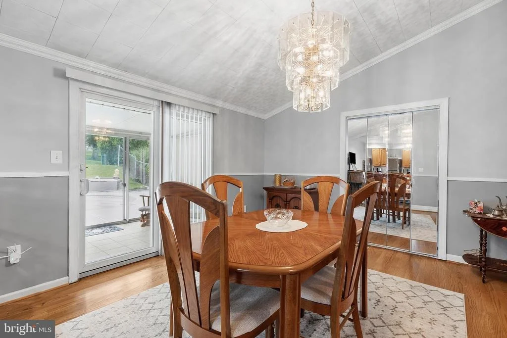 Photo of 5608 HUNTSMOOR ROAD