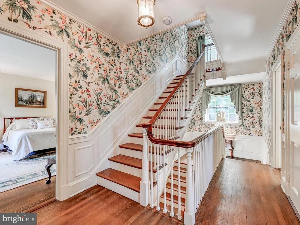 Photo of 1860 CIRCLE ROAD