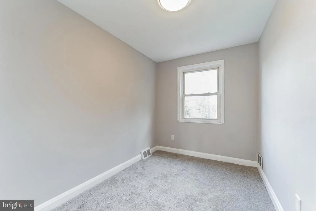 Photo of 4011 MORTIMER AVENUE