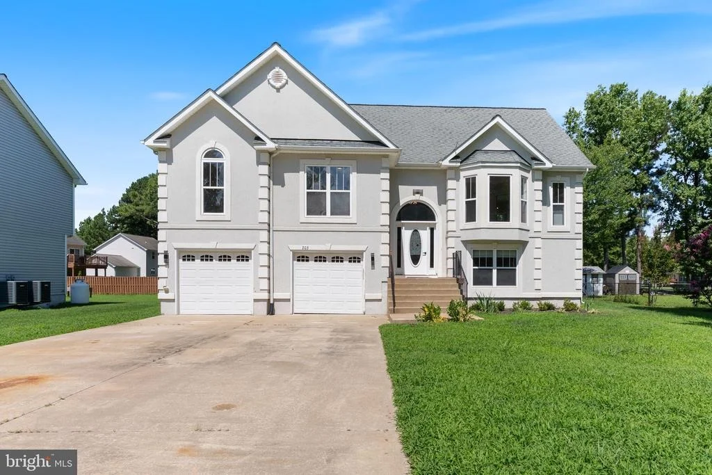 Photo of 203 FOREST AVENUE