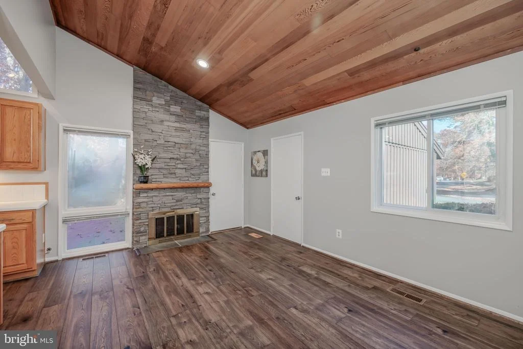 Photo of 8815 BURBANK ROAD