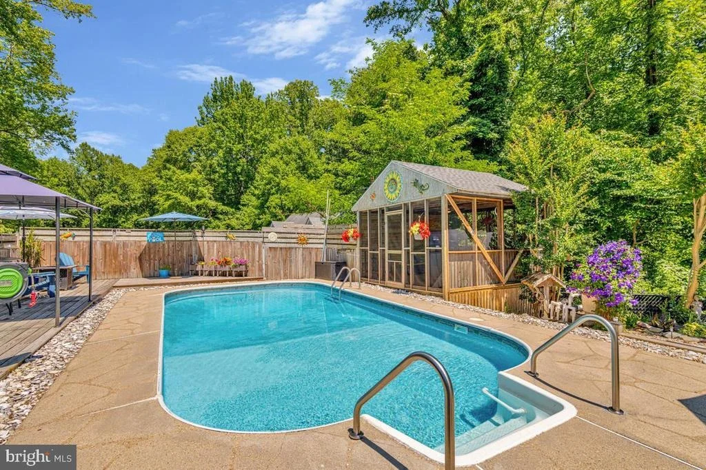 Photo of 9017 MEGAN CIRCLE
