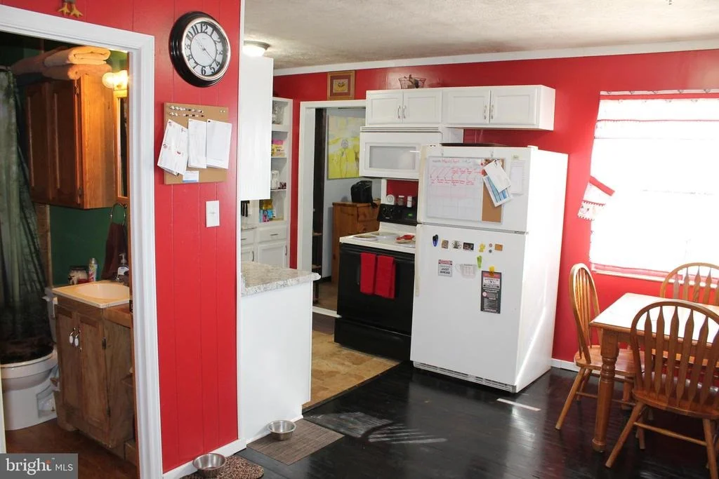 Photo of 288 FOX RUN LANE