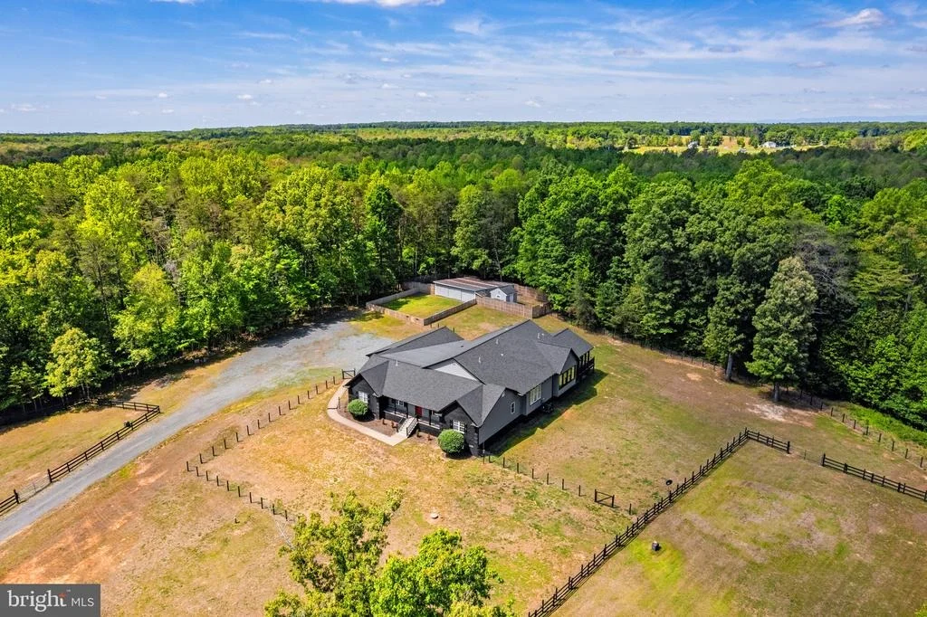 Photo of 11597 YEATS DRIVE