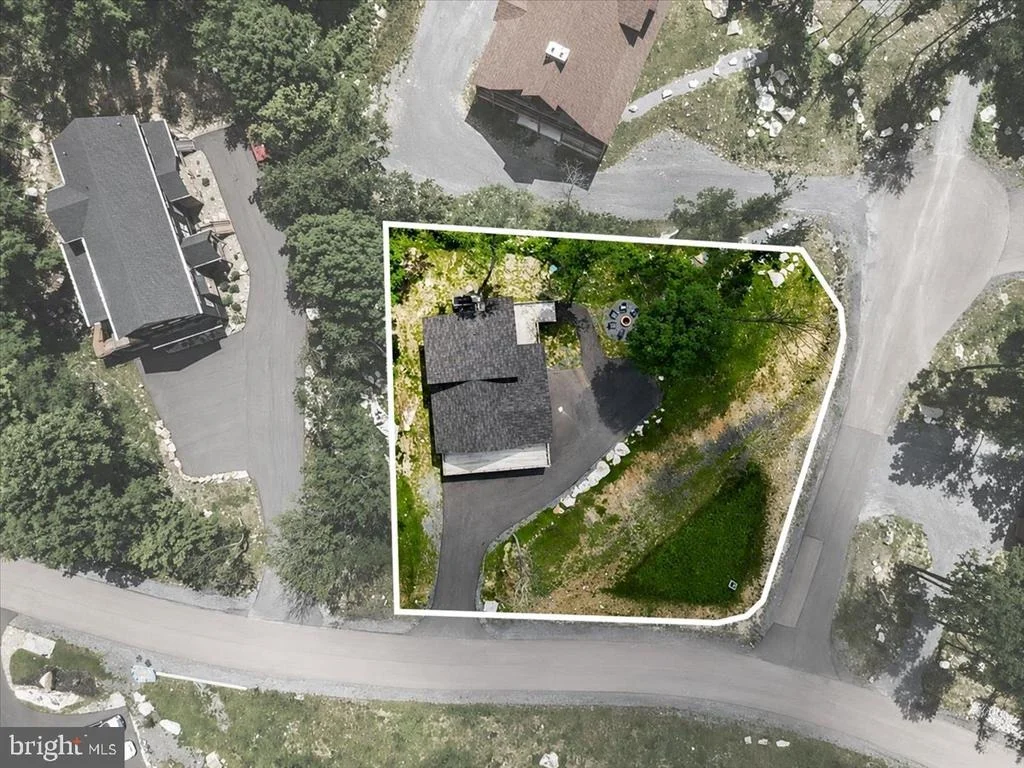 Photo of 957 N CAMP ROAD