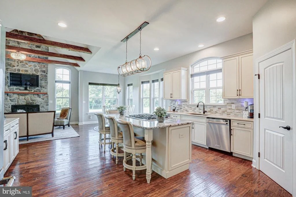 Photo of 1233 BUNKER HILL ROAD