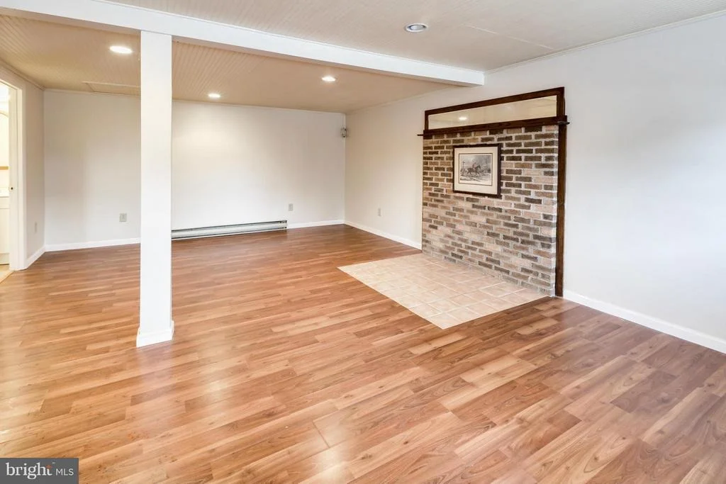 Photo of 1596 SMILEY DRIVE