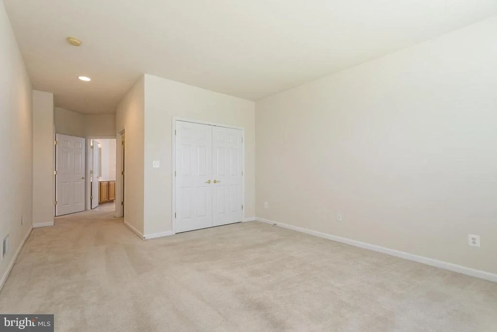Photo of 6083 PINEY GROVE WAY