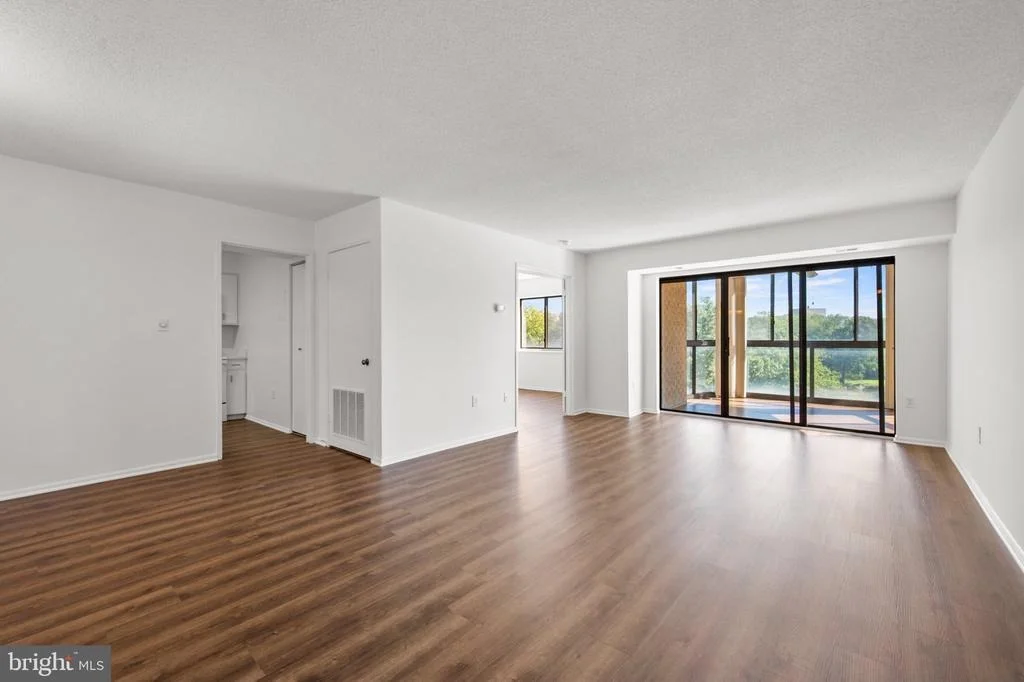 Photo of Unit 3601 at 15115 INTERLACHEN DRIVE