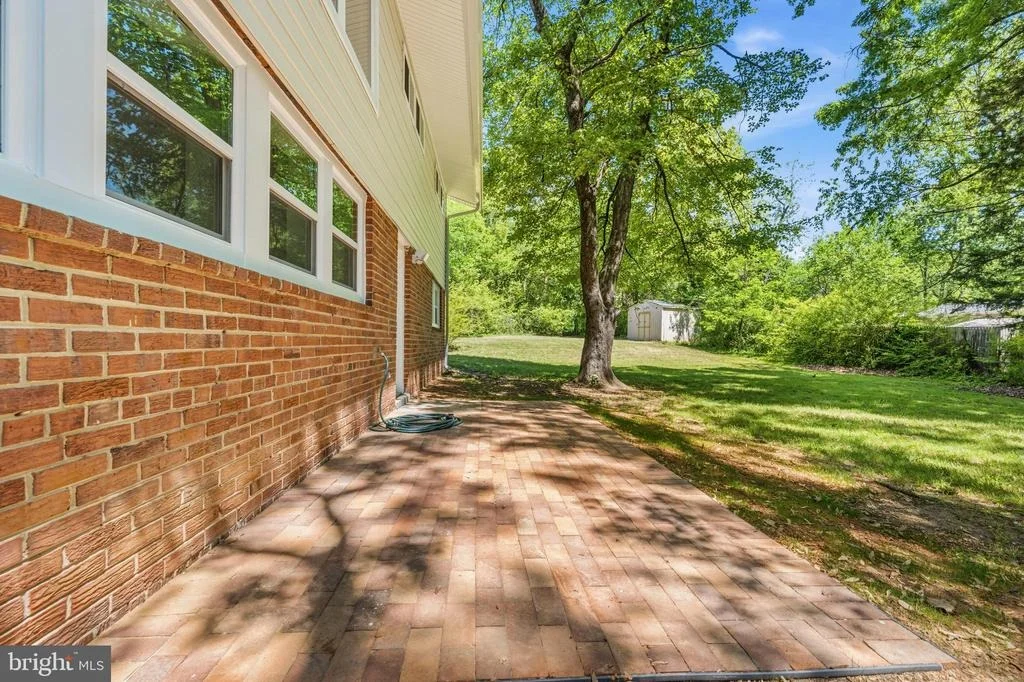 Photo of 4501 APPLE TREE DRIVE