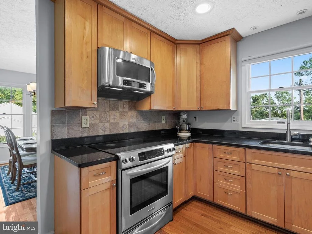 Photo of 6477 MEADOWRIDGE ROAD