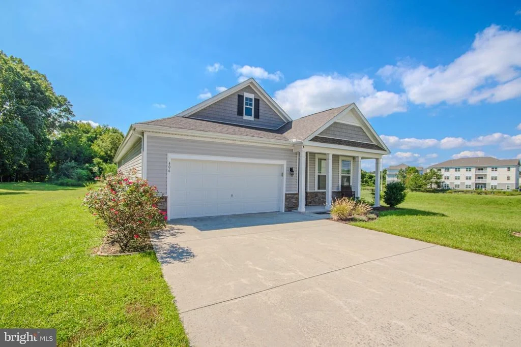 Photo of 406 TWIN CREEKS DRIVE