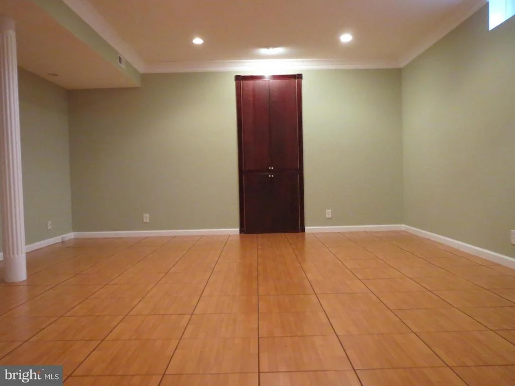 Photo of 21920 MANOR CREST LANE