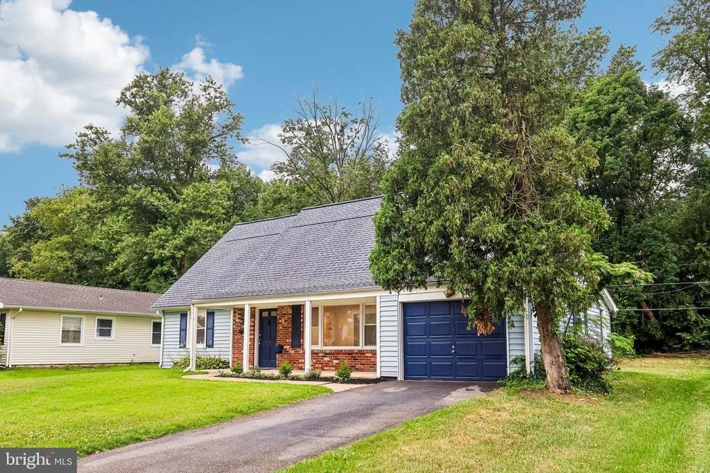 Photo of 86 E RIVER DRIVE