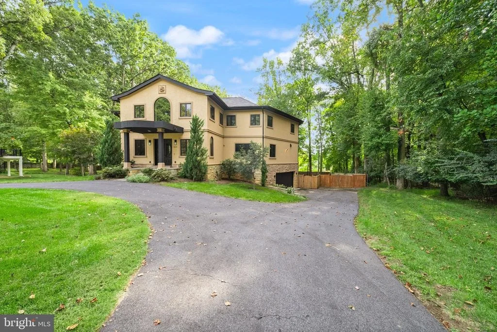 Photo of 8419 OVERLOOK STREET