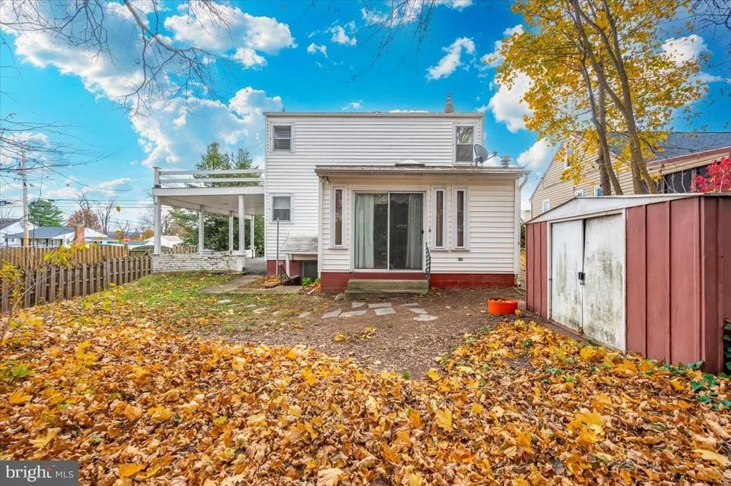 Photo of 239 DEVONSHIRE ROAD NE