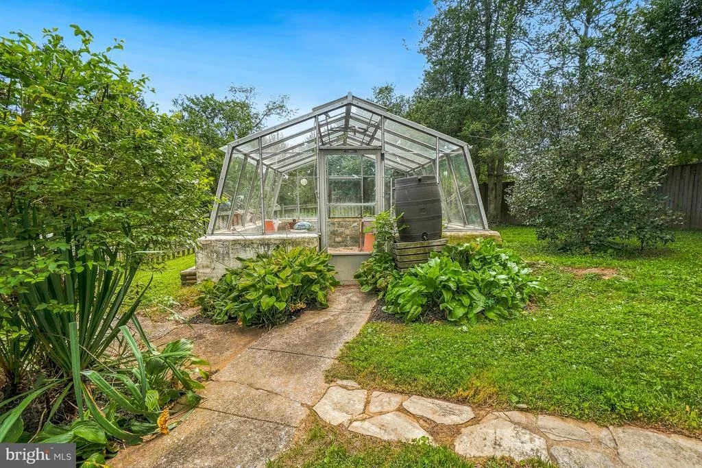 Photo of 15400 LAYHILL ROAD
