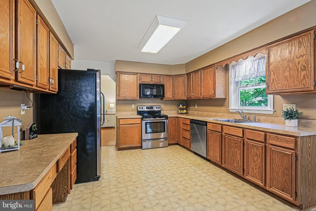 Photo of 8262 RIPPLING BRANCH ROAD