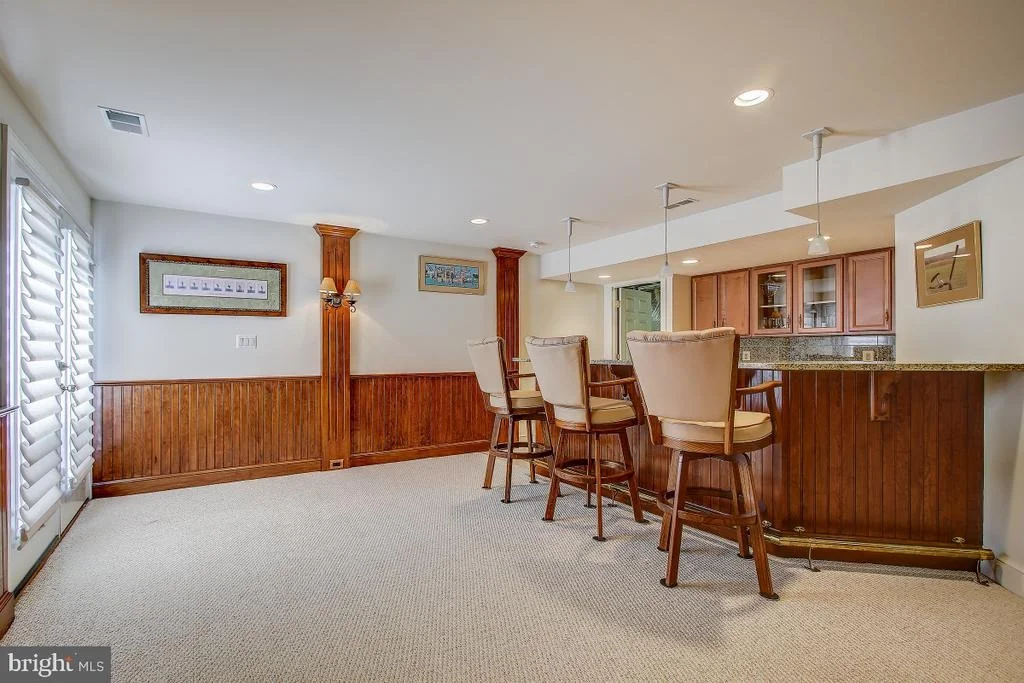 Photo of 6 GLEN EAGLES COURT