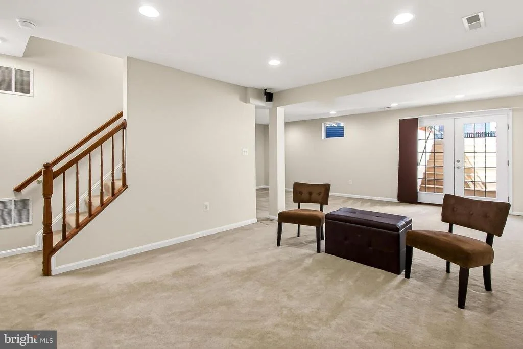Photo of 8200 KERFOOT DRIVE