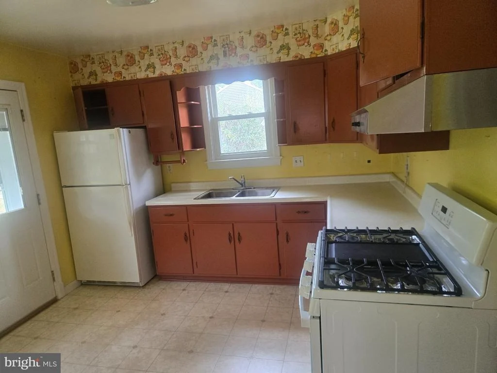 Photo of 2414 FAIRVIEW DRIVE