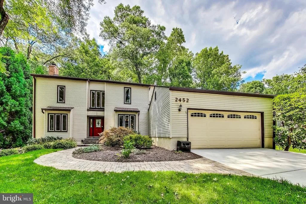 Photo of 2452 FREETOWN DRIVE