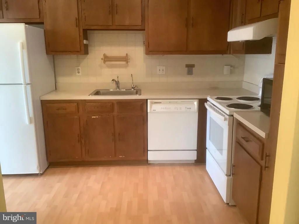 Photo of Unit 142A at 3510 FOREST EDGE DRIVE