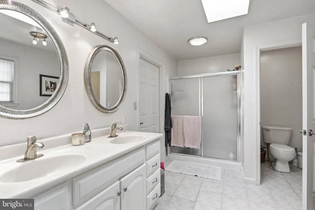Photo of 5921 QUINN ROAD