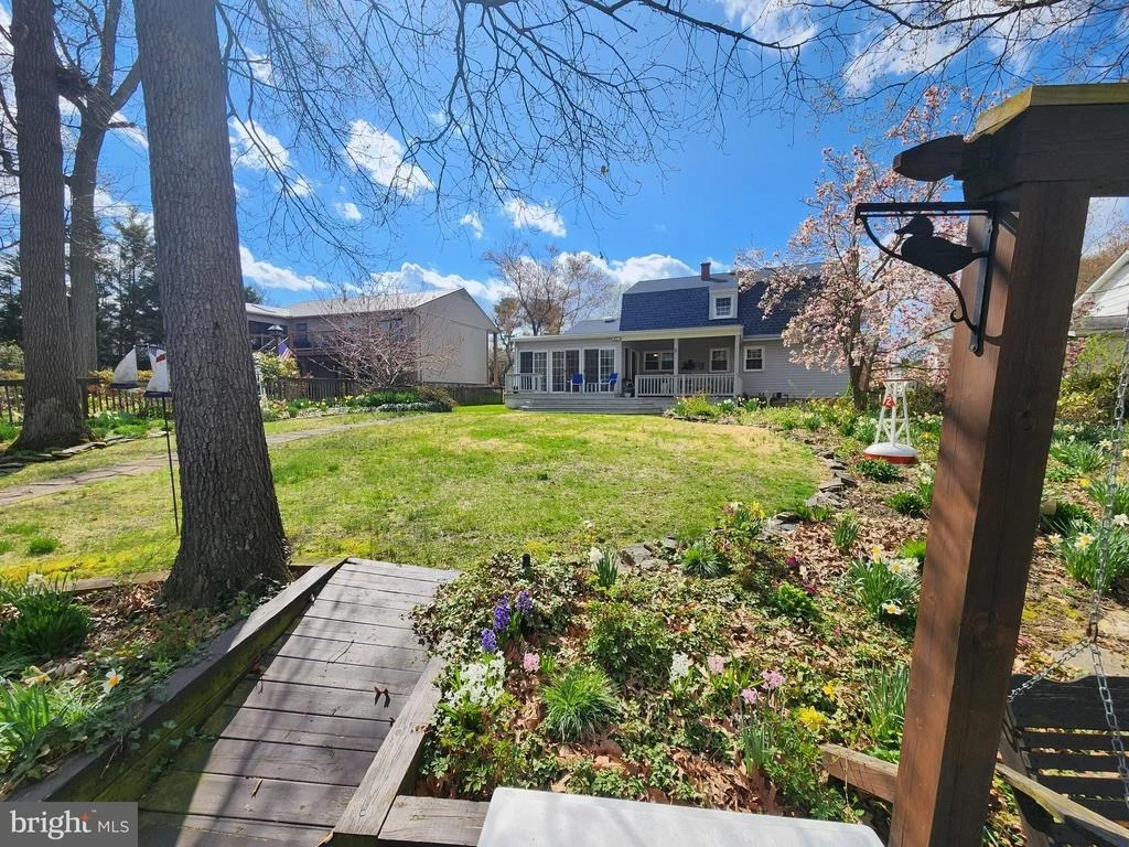 Photo of 215 GARNETT ROAD